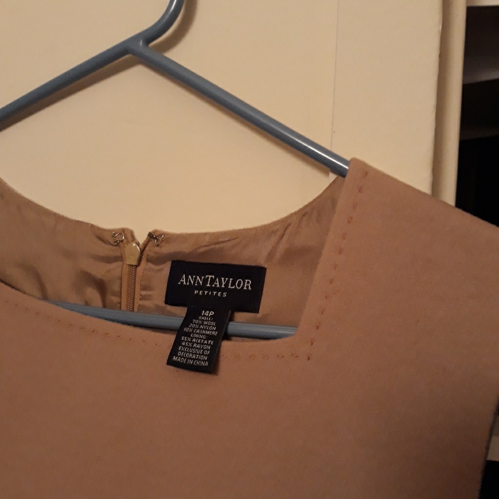 Cashmere coat and dress set - Picture 3 of 5